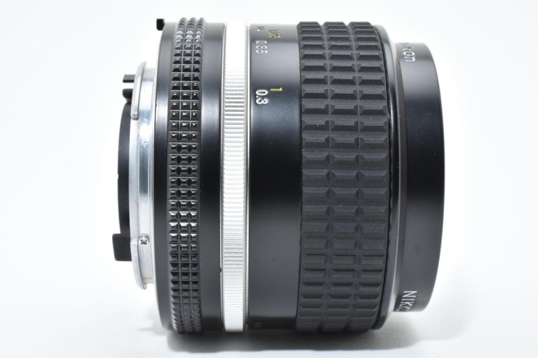 レンズ(単焦点) Nikon Ai-s Nikkor 35mm f/2 L0367