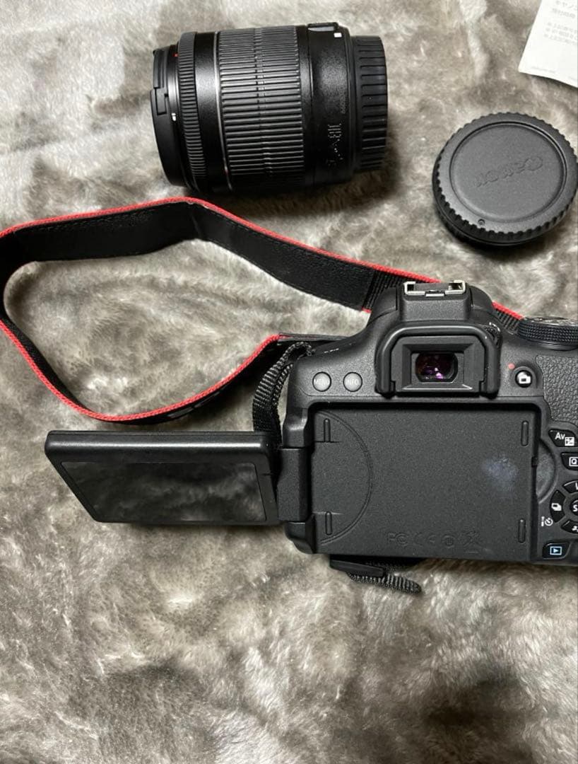 Canon(キャノン) デジタル一眼レフカメラ EOS KISS X8i