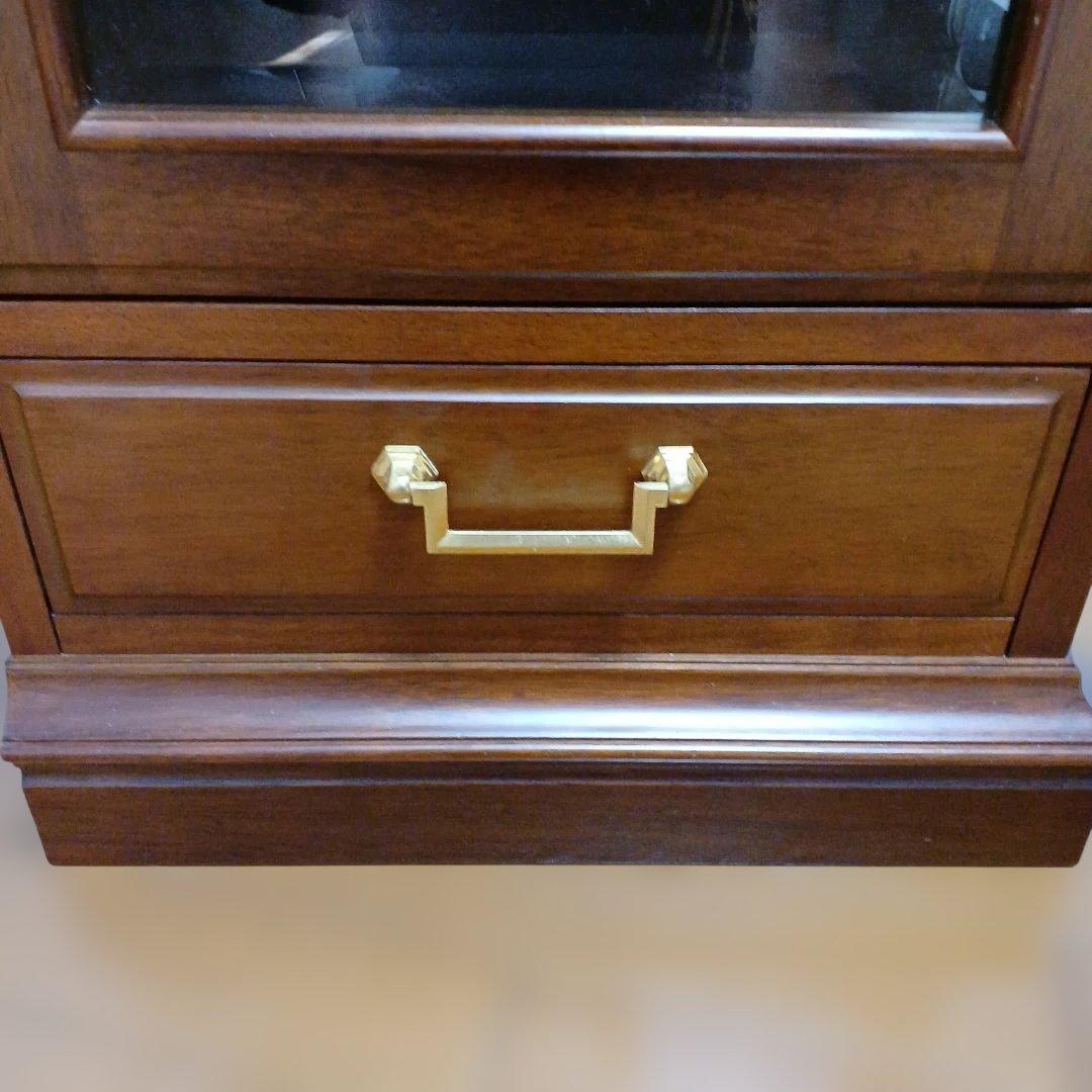 紋次郎です　　【マルニ】コーナーキャビネット　右