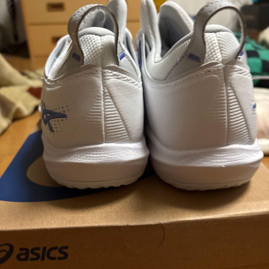 ASICS バスケットボールシューズ