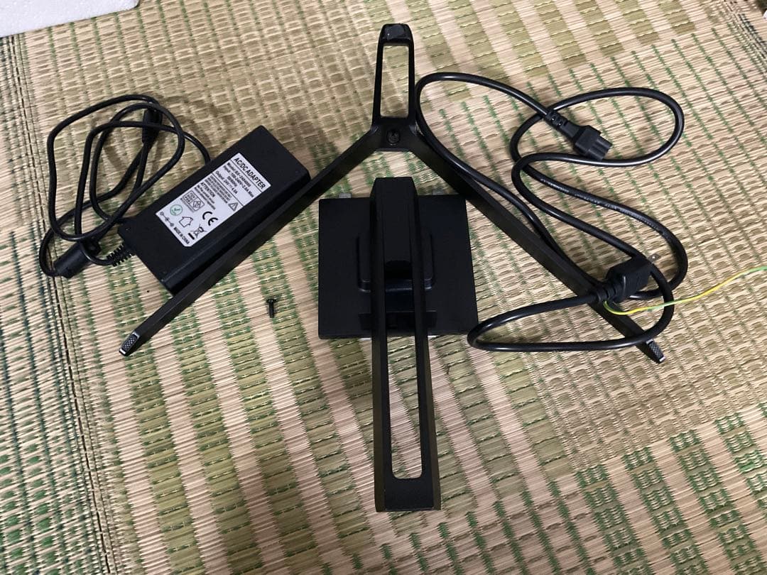 28型4Kモニター　type-c対応 　2台セット　現状品