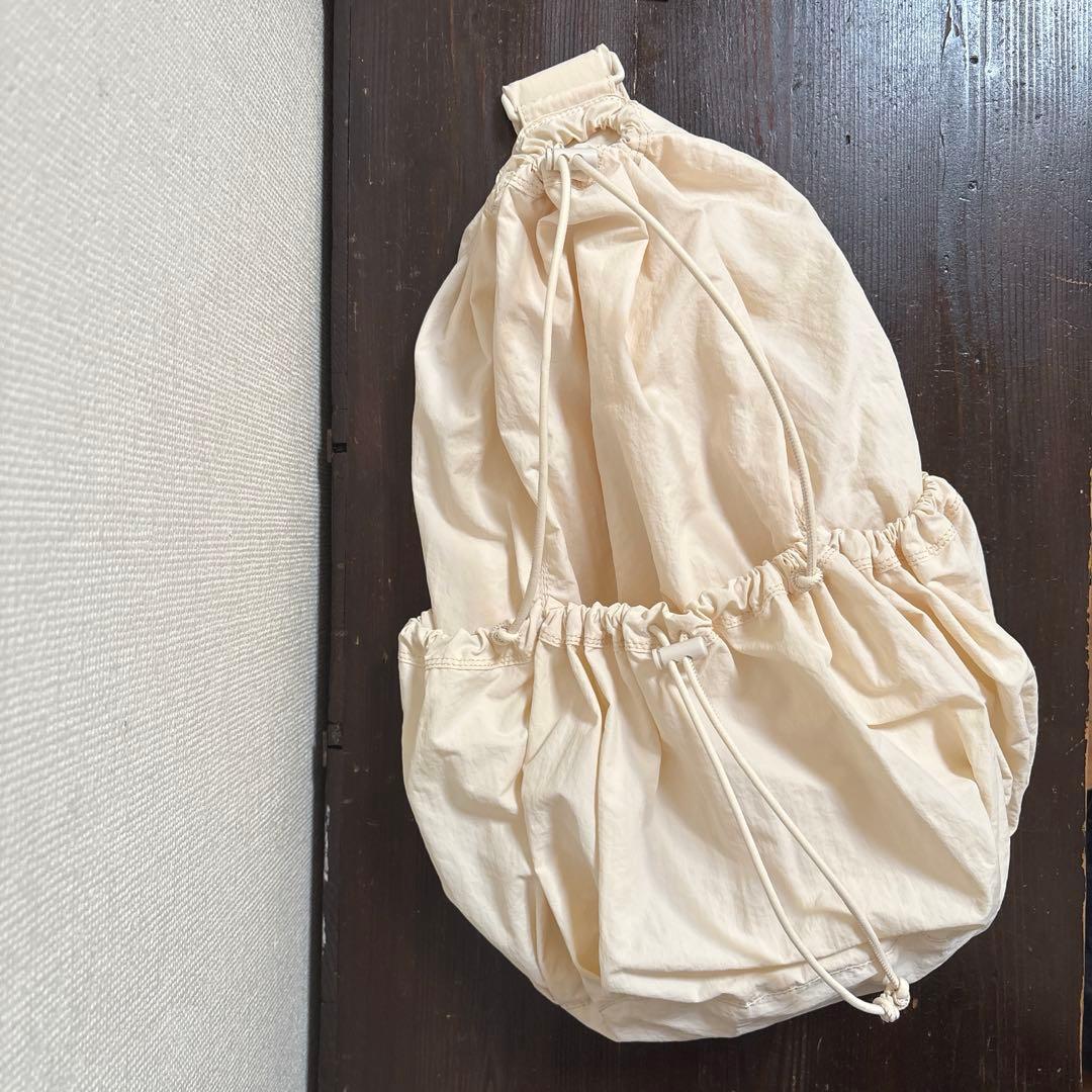 TODAYFUL Nylon Gather Bag ナイロンギャザーバッグ です