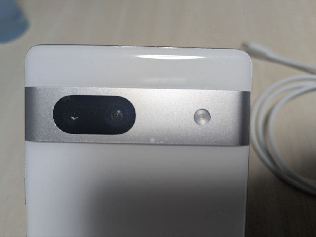 Google Pixel 7a  （小さな画面割れあり）