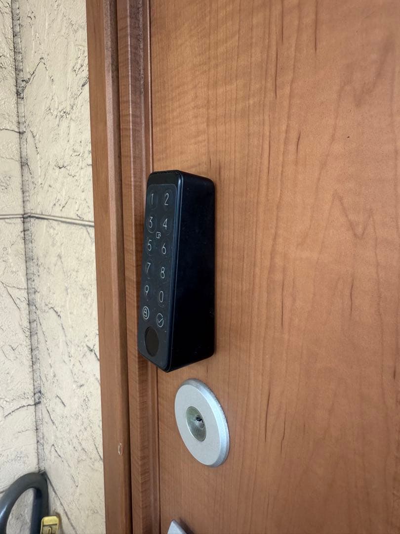 ほぼ新品‼️SwitchBot ロックPRO指紋認証パッドセット 専用バッテリー付