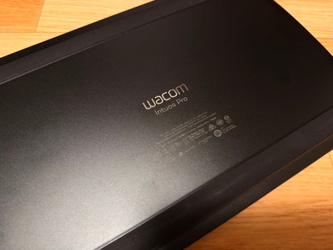Wacom Intuos Pro ペンタブレット medium