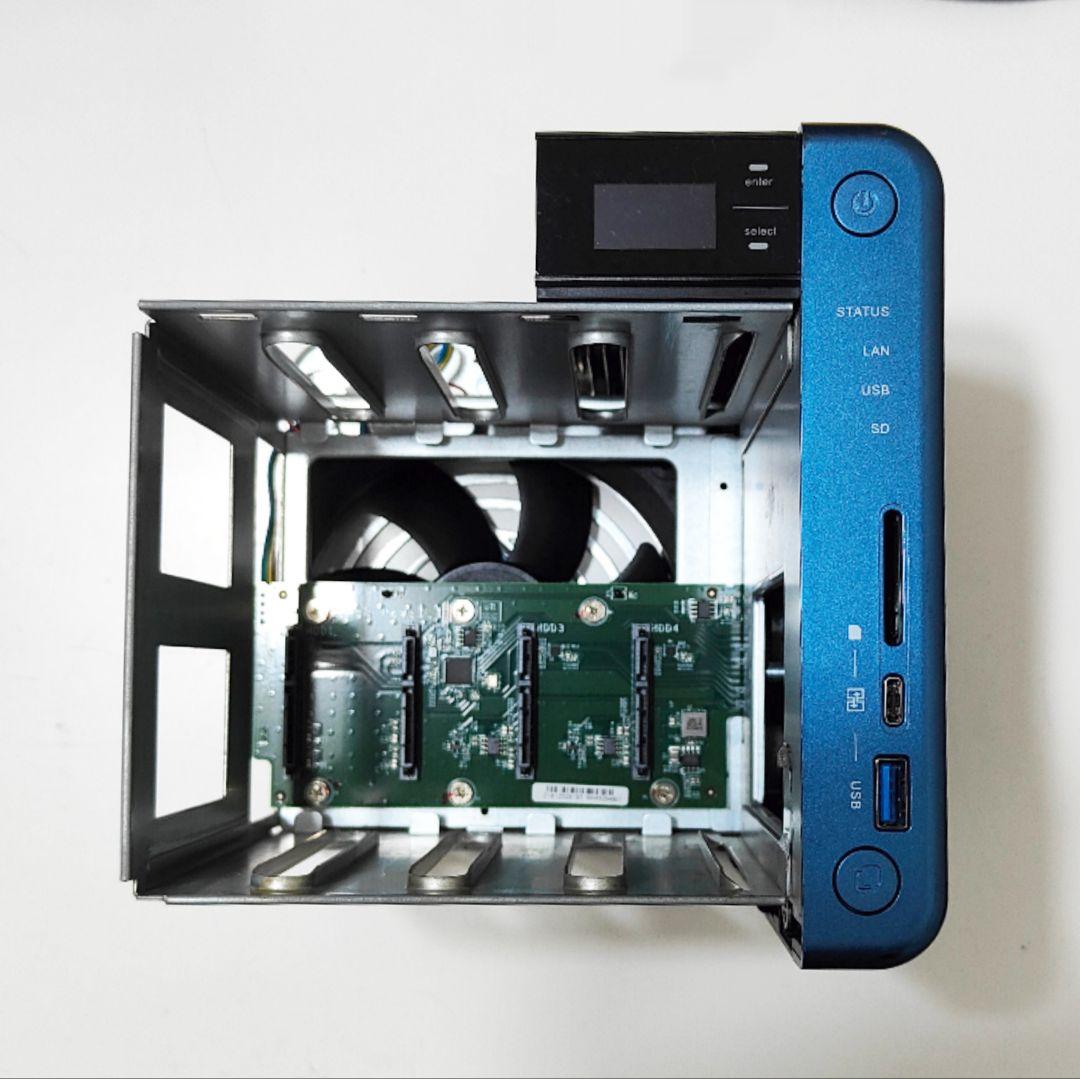 お得 動作品 QNAP NAS TS-453B 8GB 10GbEカード搭載