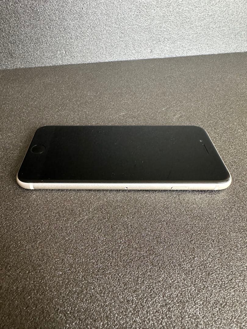 スマートフォン本体 iPhone SE