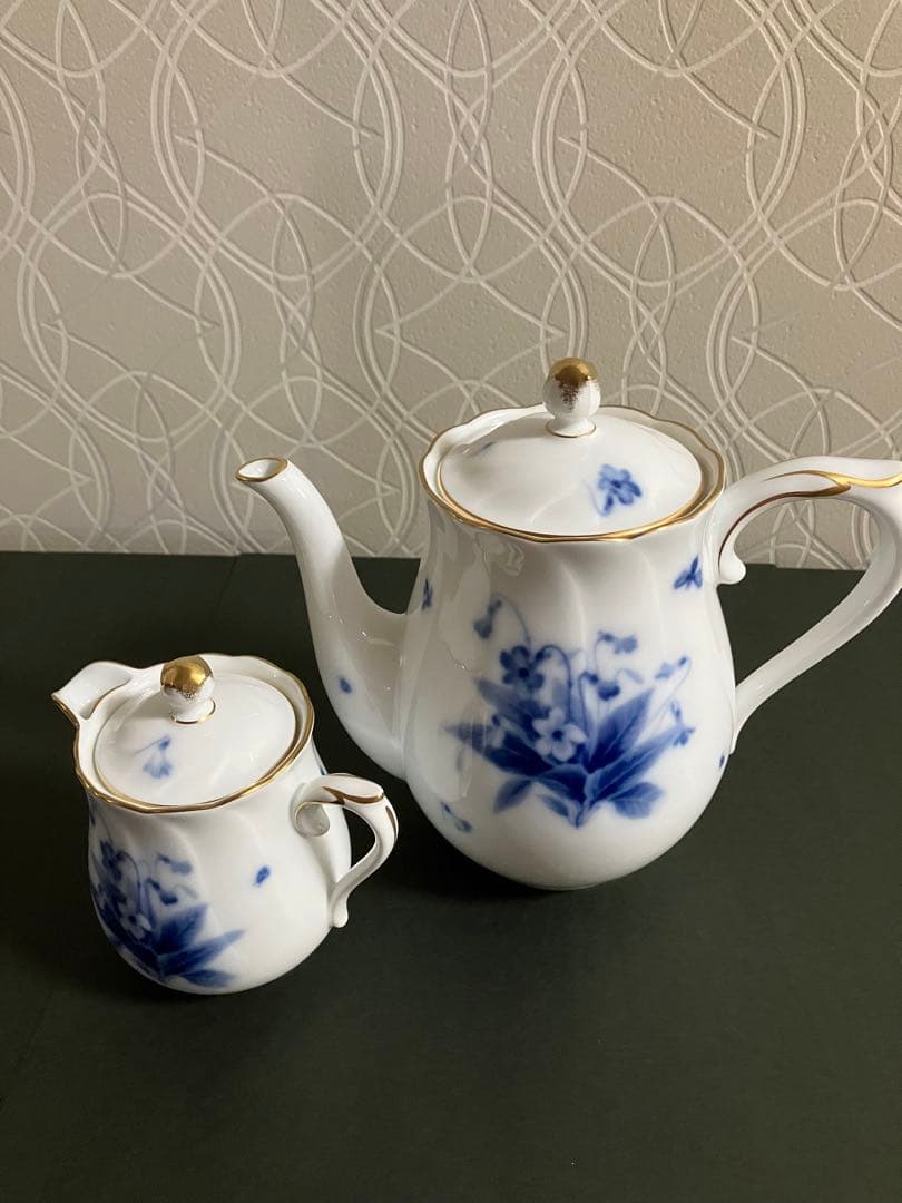 大倉陶園すみれ　カップ&ソーサー　ポット　ミルクポット　スプーン