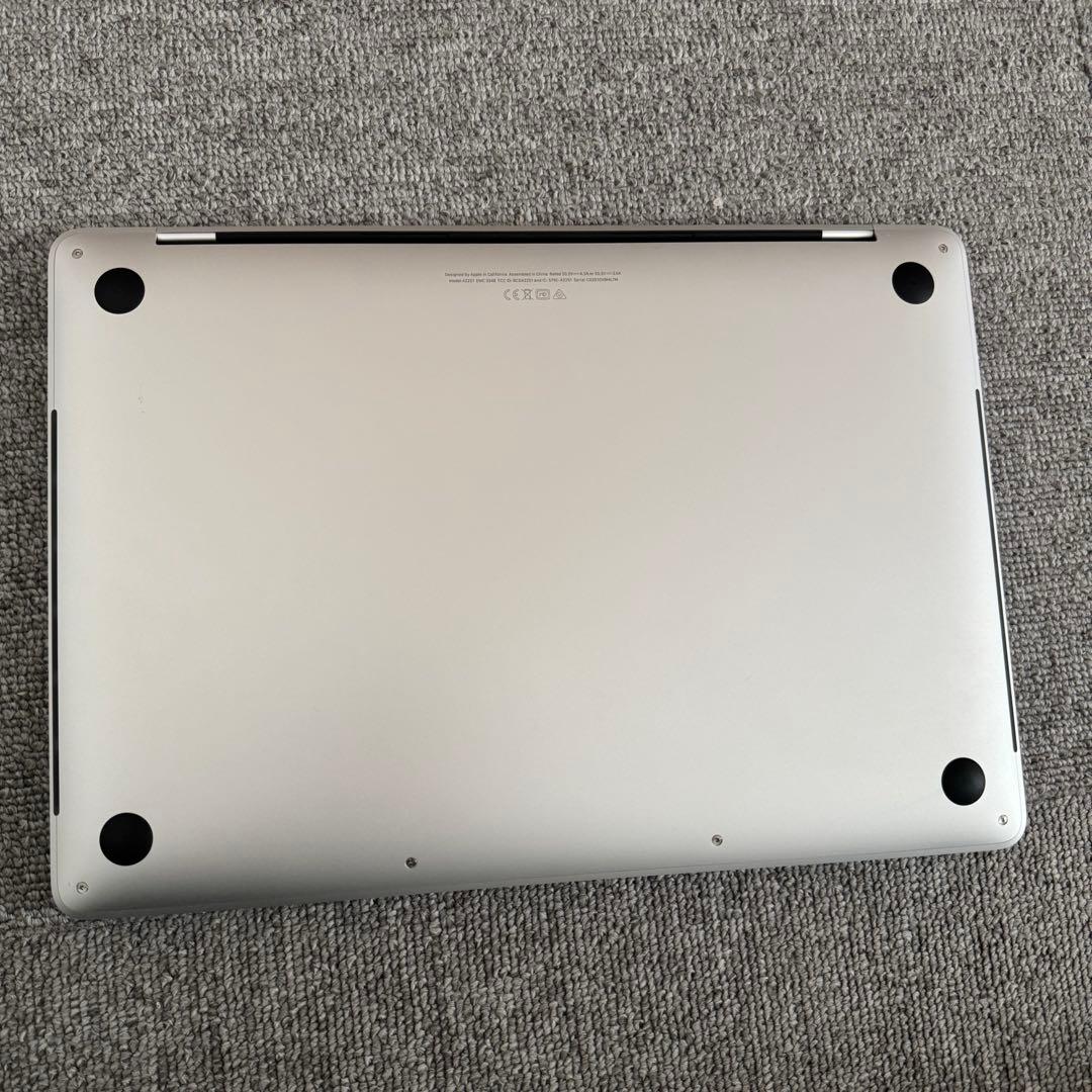 MacBook Pro 13インチ SSD1TB 16GBメモリ 美品