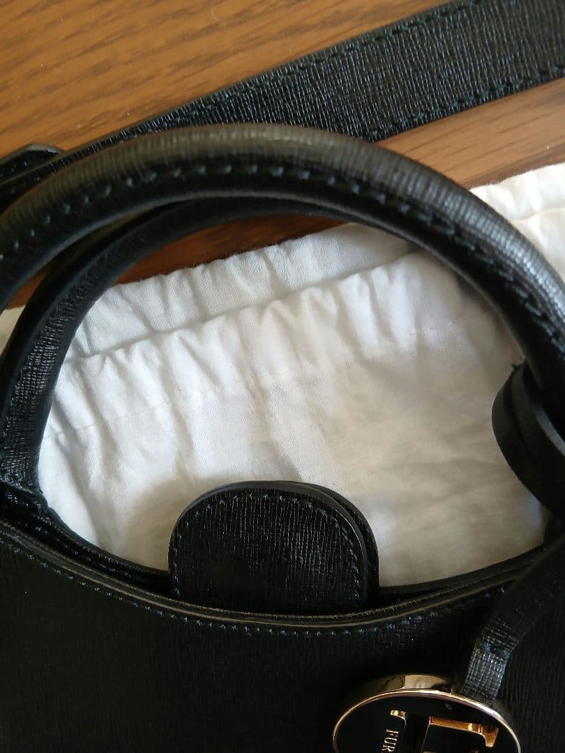 美品　FURLA 2way、A4ショルダー　トートバッグ