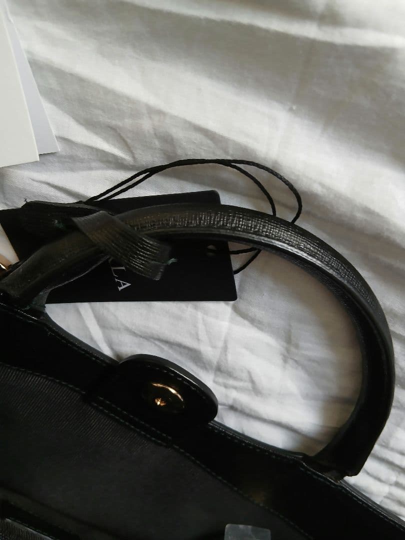 美品　FURLA 2way、A4ショルダー　トートバッグ