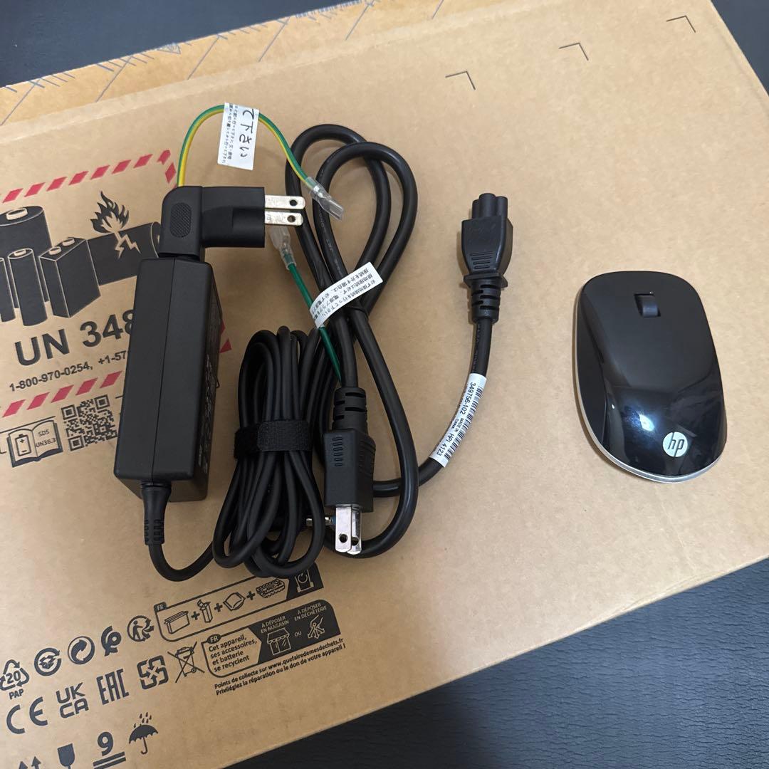 HP Pavilion Aero 13-be ノートパソコン ホワイト