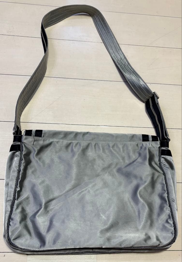 CHANEL ショルダーバッグ