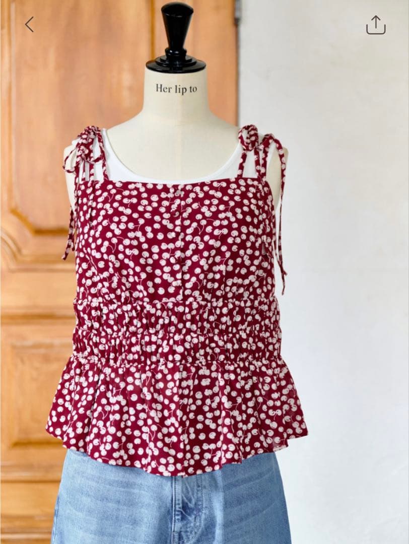 最大値下げherlipto Cherry Pattern Strap Top M