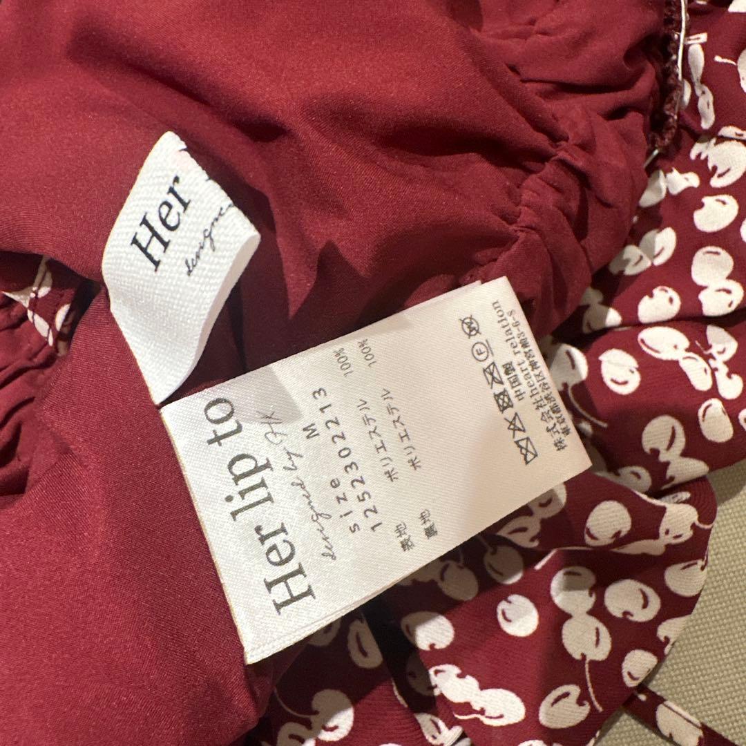 最大値下げherlipto Cherry Pattern Strap Top M
