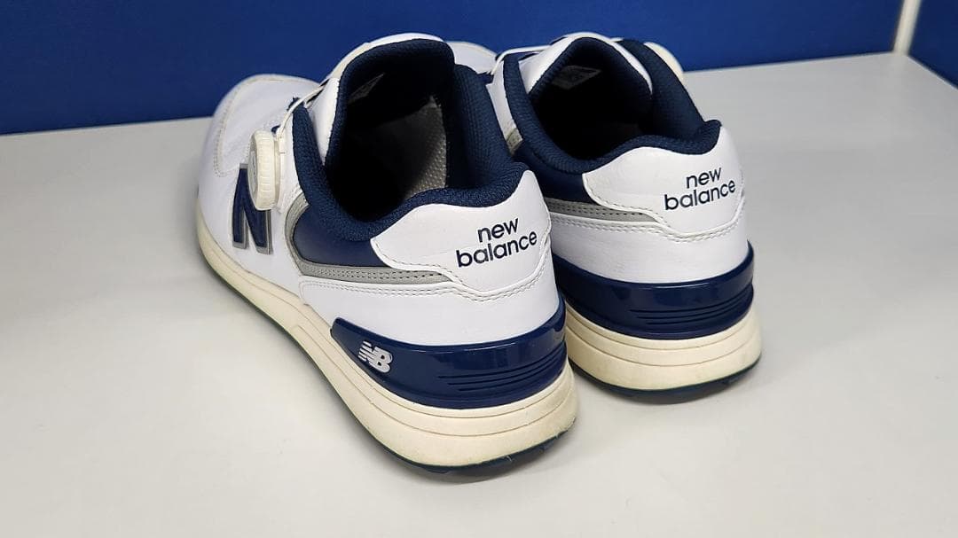 ニューバランス ゴルフシューズ UGBS574J スパイクレス ホワイト ブルー