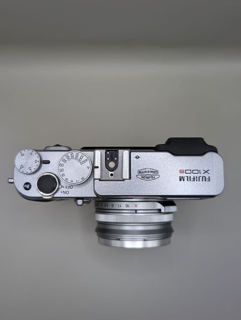 FUJIFILM X100S コンパクトデジタルカメラ