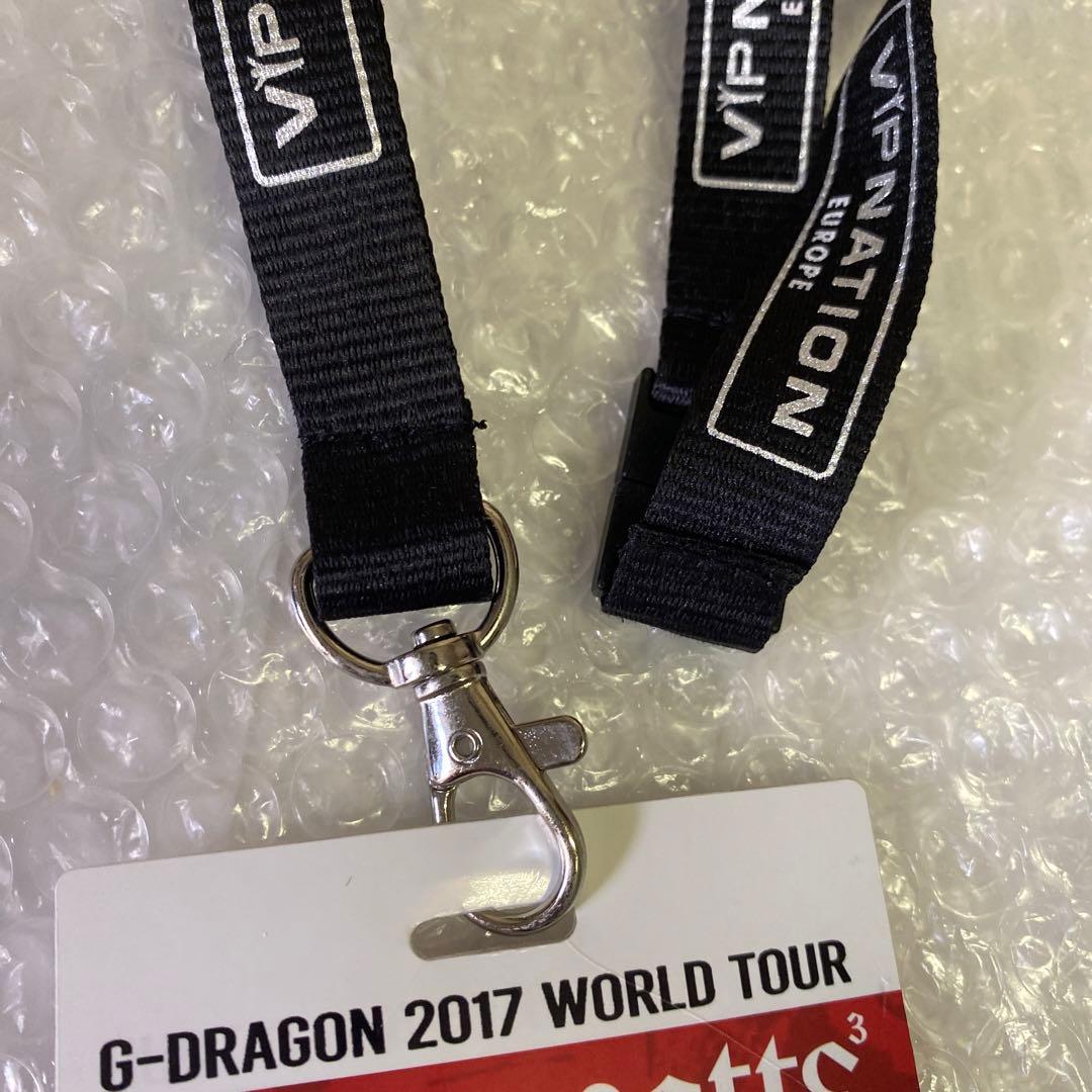 海外ツアー限定PEACEMINUSONE クリップ 赤 ジヨン gdragon