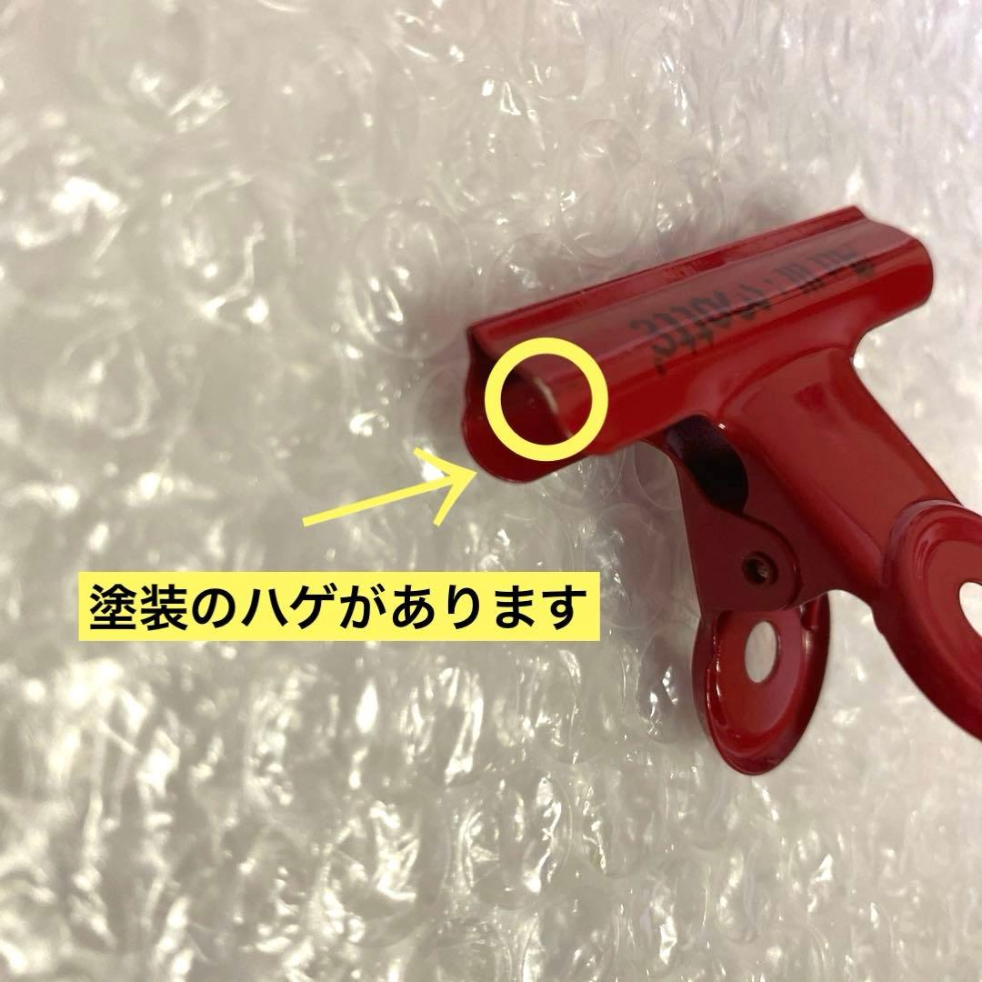 海外ツアー限定PEACEMINUSONE クリップ 赤 ジヨン gdragon