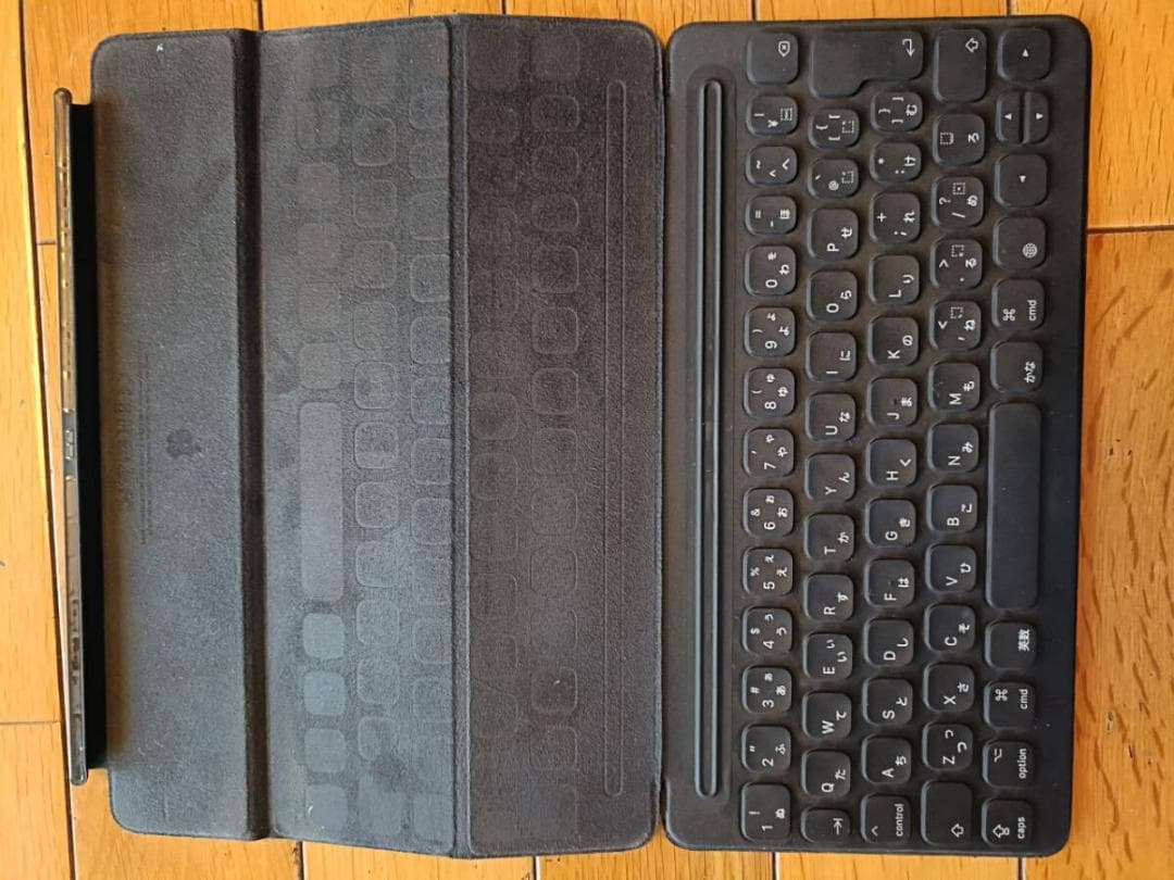 iPad 第7世代 32GB Wifi Smart Keyboard セット