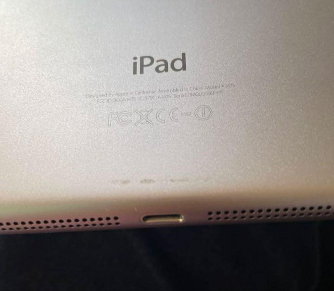 Apple iPad Air スペースグレイ　 SoftBank 32GB