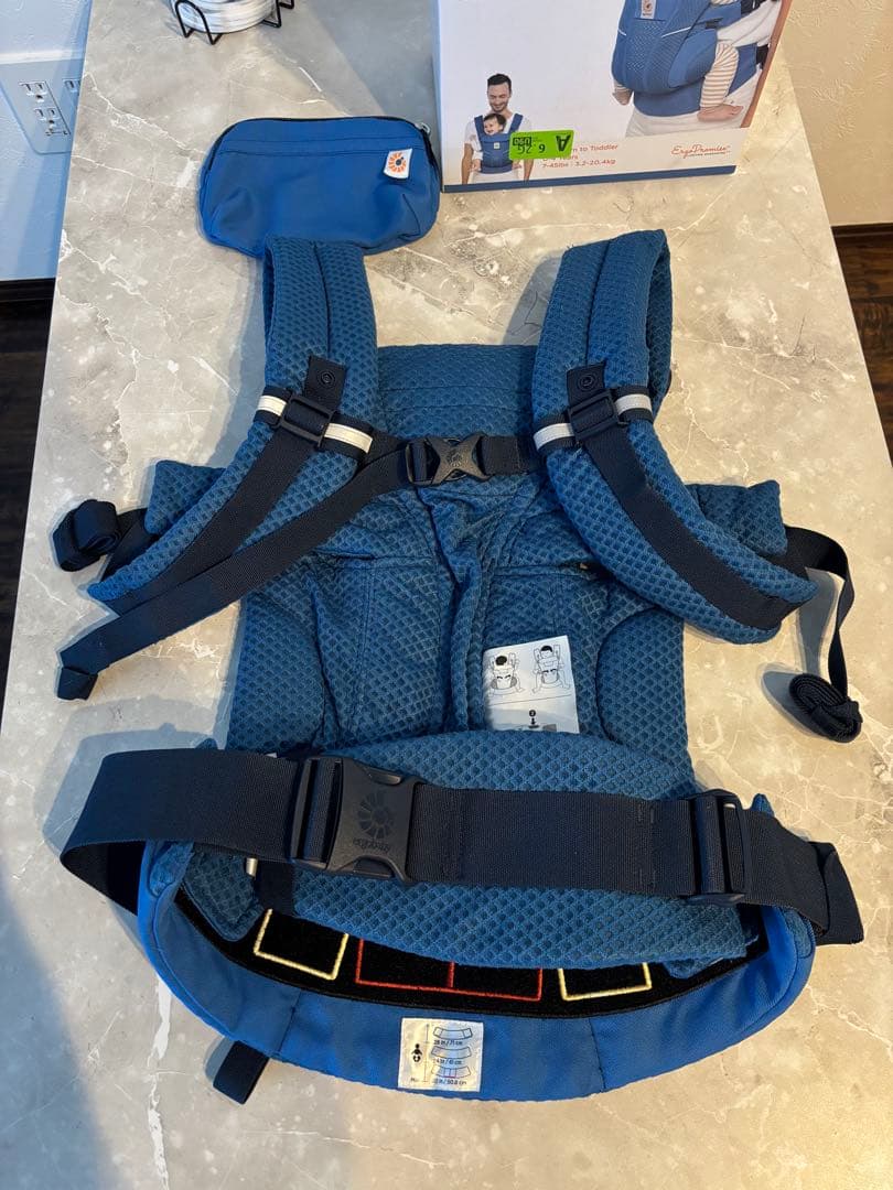 超美品⭐︎ほぼ未使用Ergobaby エルゴベビー EBC OMNI Breeze