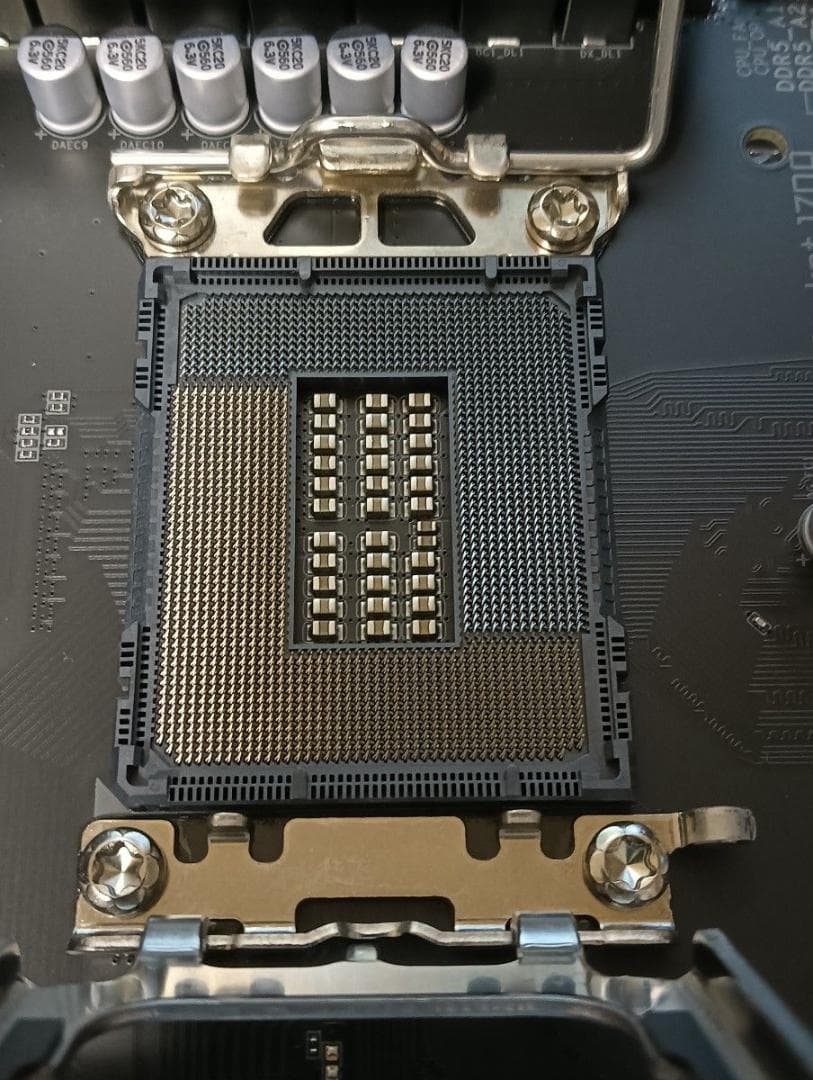 マザーボード　z790 AORUS