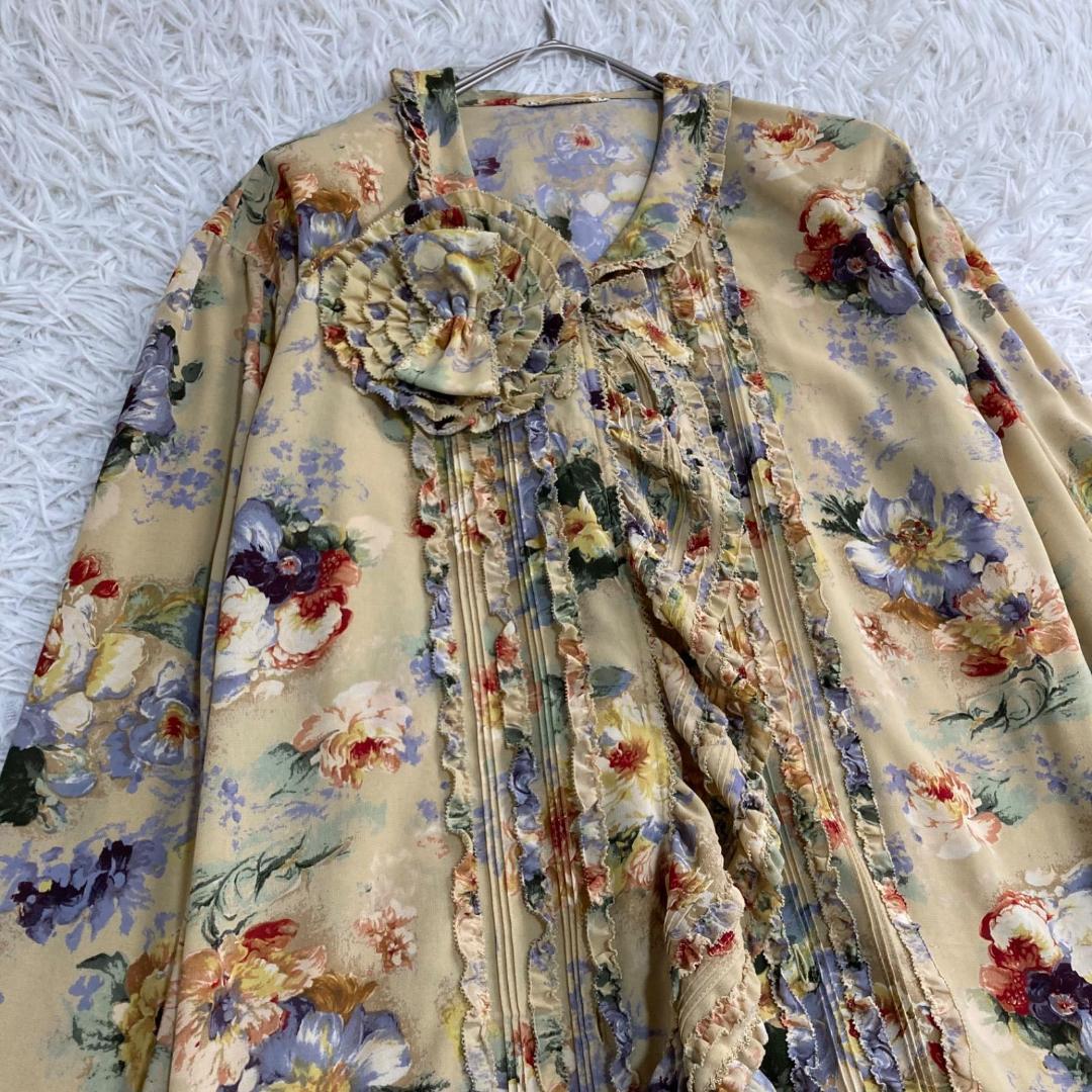 15797✨美品✨カネコイサオ コサージュ付 ピコフリル 花柄 ブラウス
