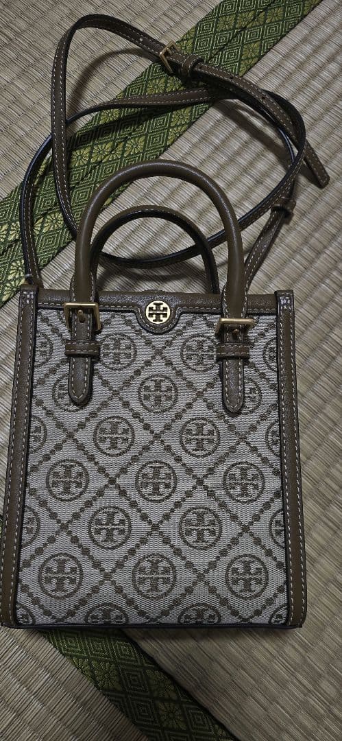 な*ち様 トリーバーチ tモノグラム ショルダーバッグ ブラウン