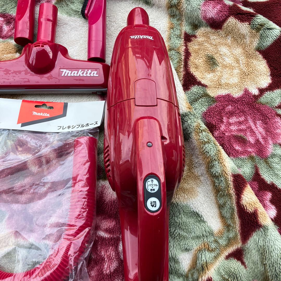 Makita 充電式クリーナー CL105DWN レッド　新品バッテリー付き