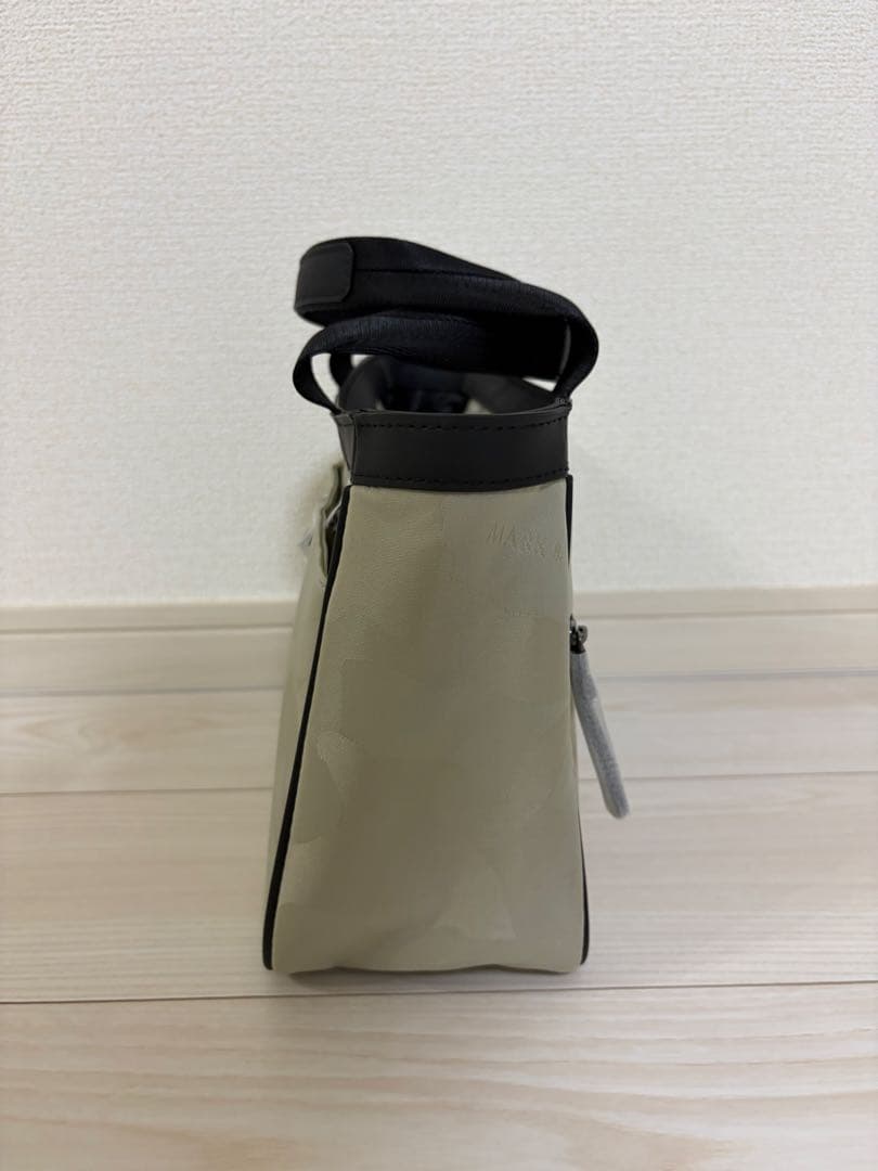 MARK & LONAラウンドバック