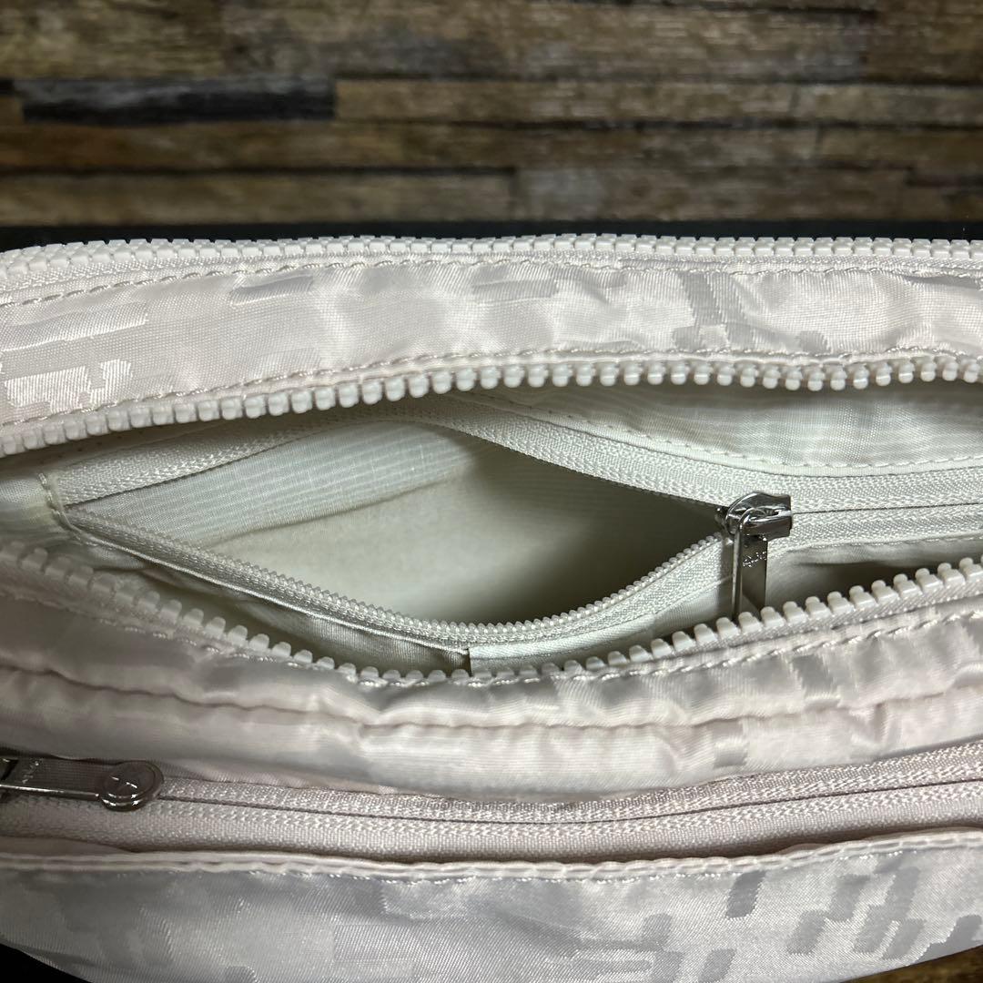 Kipling（キプリング）ABANU M クロスボディバッグ　美品