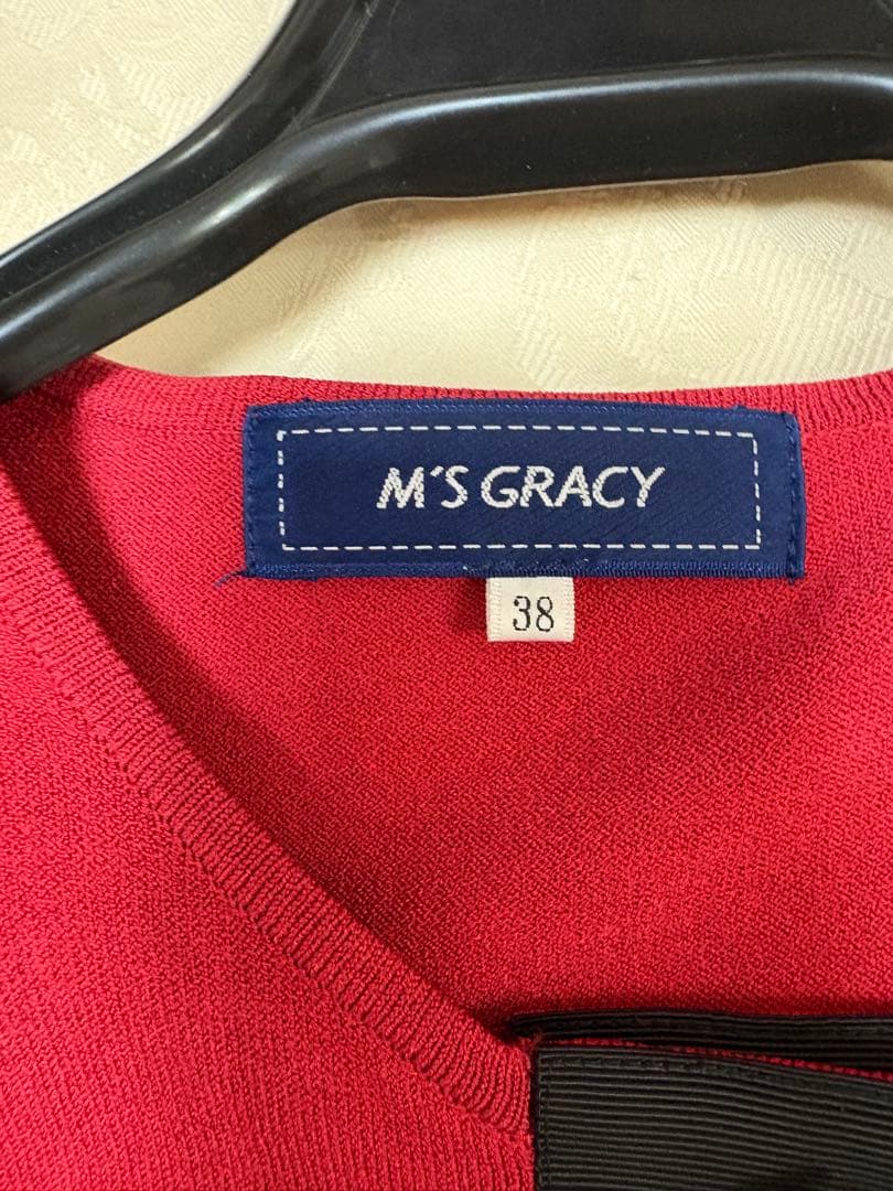 エムズグレイシー カーディガン 38 赤×黒リボン 金ボタン風 スナップ留め