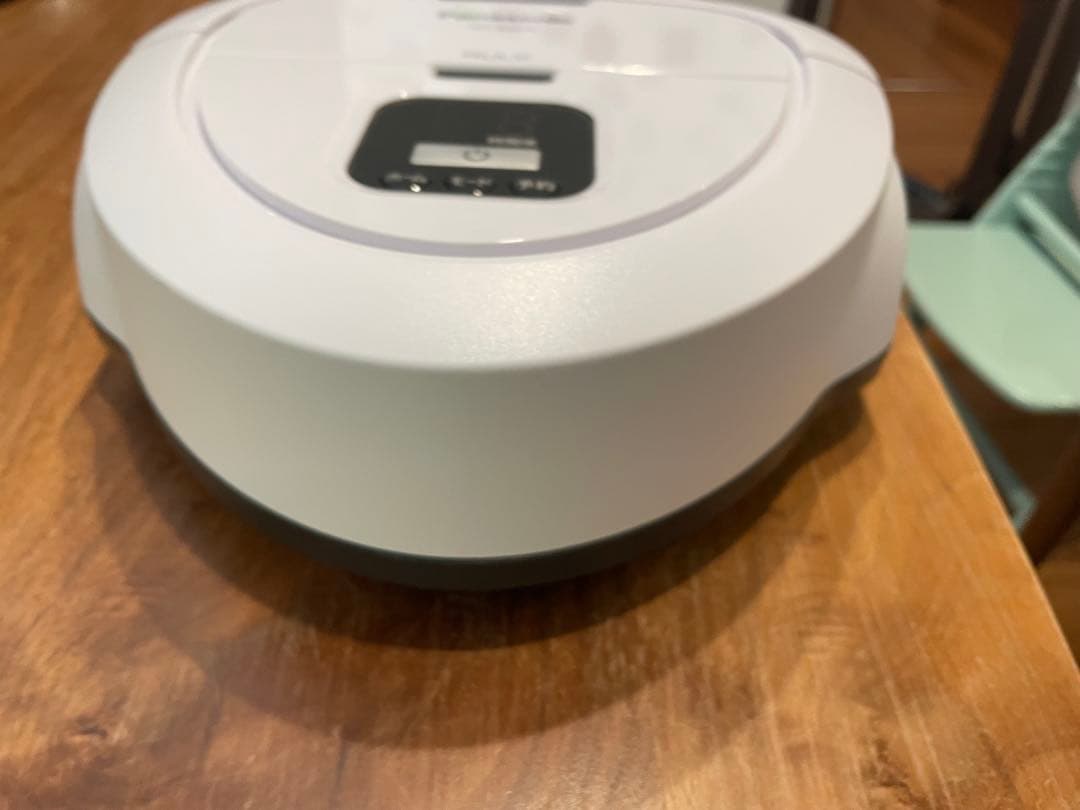 ヤマ　Panasonic製の自動掃除機、MC-RSC10-W