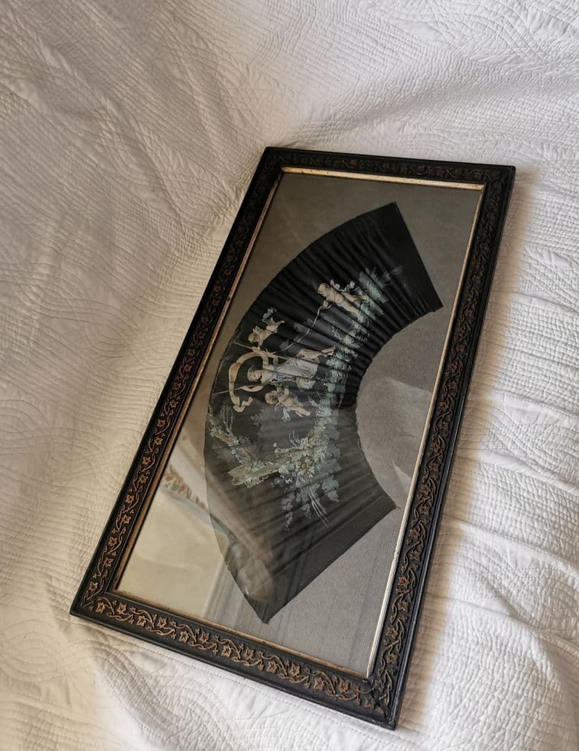 アンティークガラスフレーム 手描きシルク扇 天使と女性 ハンドペイントファン額装