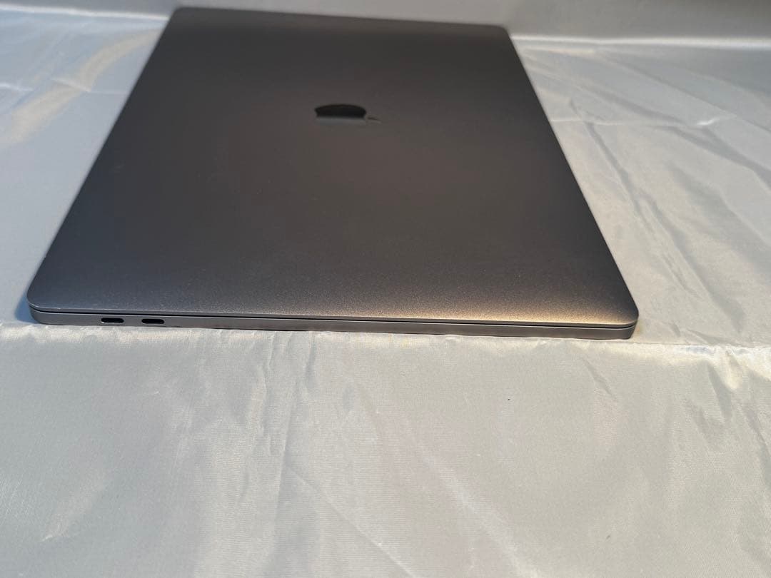 MacBook Pro 15インチ 2016 i7/16GB/500GB