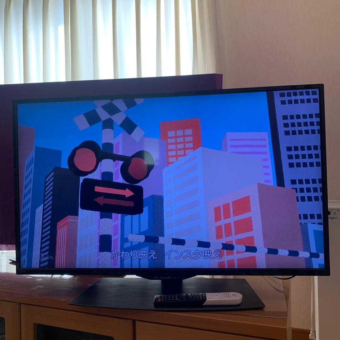 液晶テレビ40型 SHARP AQUOS 4T-C40BJ1