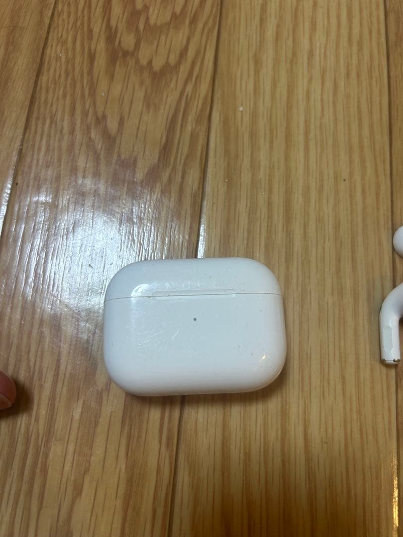 AirPods Pro 第1世代：MWP22J/A