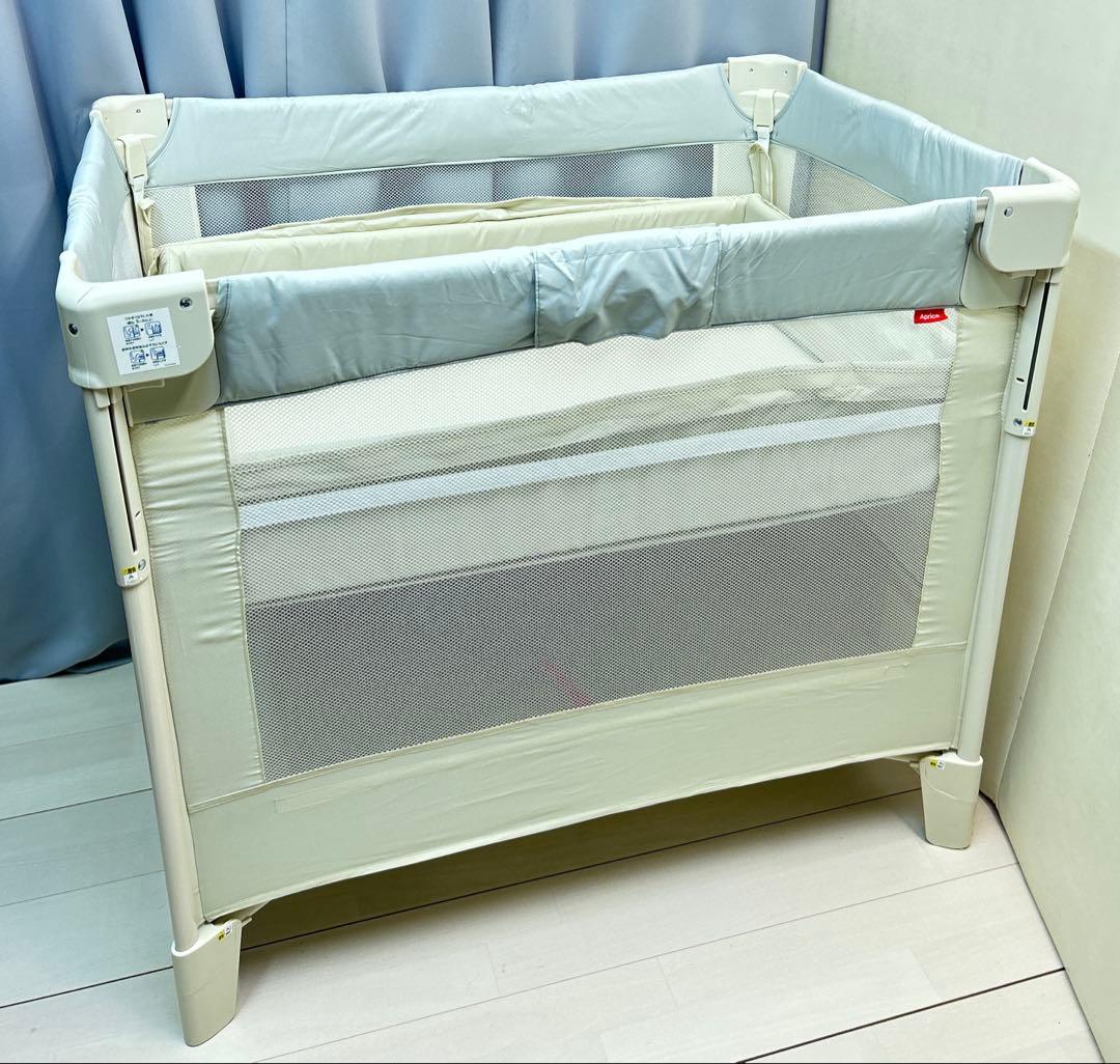アップリカ　ココネルエアー AB　折りたたみベビーベッド 01