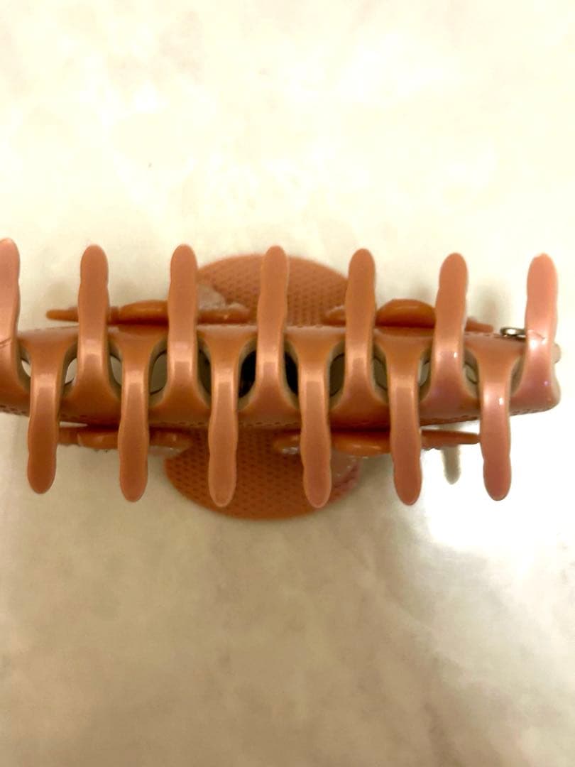 アレクサンドル✨未使用品 ピンク 蝶のヘアクリップ ✨美品