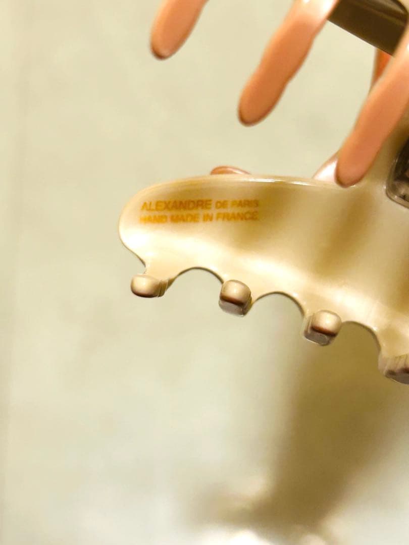 アレクサンドル✨未使用品 ピンク 蝶のヘアクリップ ✨美品
