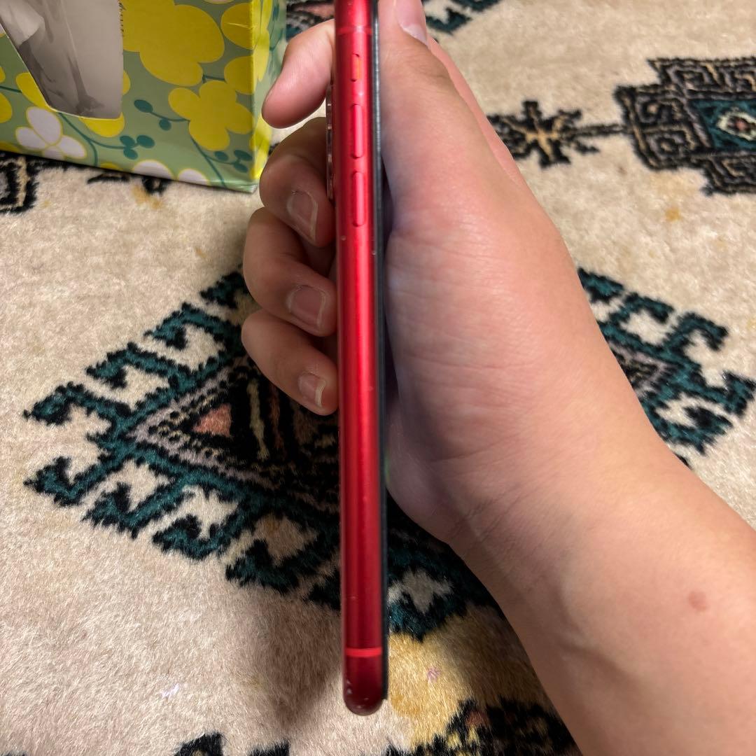 iPhone 11 Red 本体