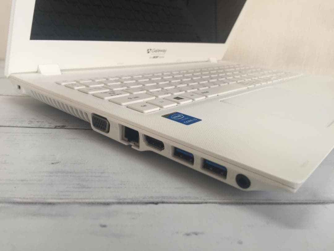 GATEWAY エイサー NE573 15.6型TFT液晶 フルサイズノートPC