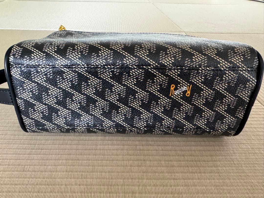 レザレクション　バッグ（ピークス）