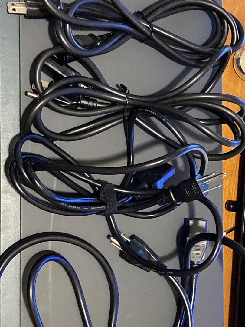 Cisco 2500 SERIES 3台 & Catalyst 2900 1台