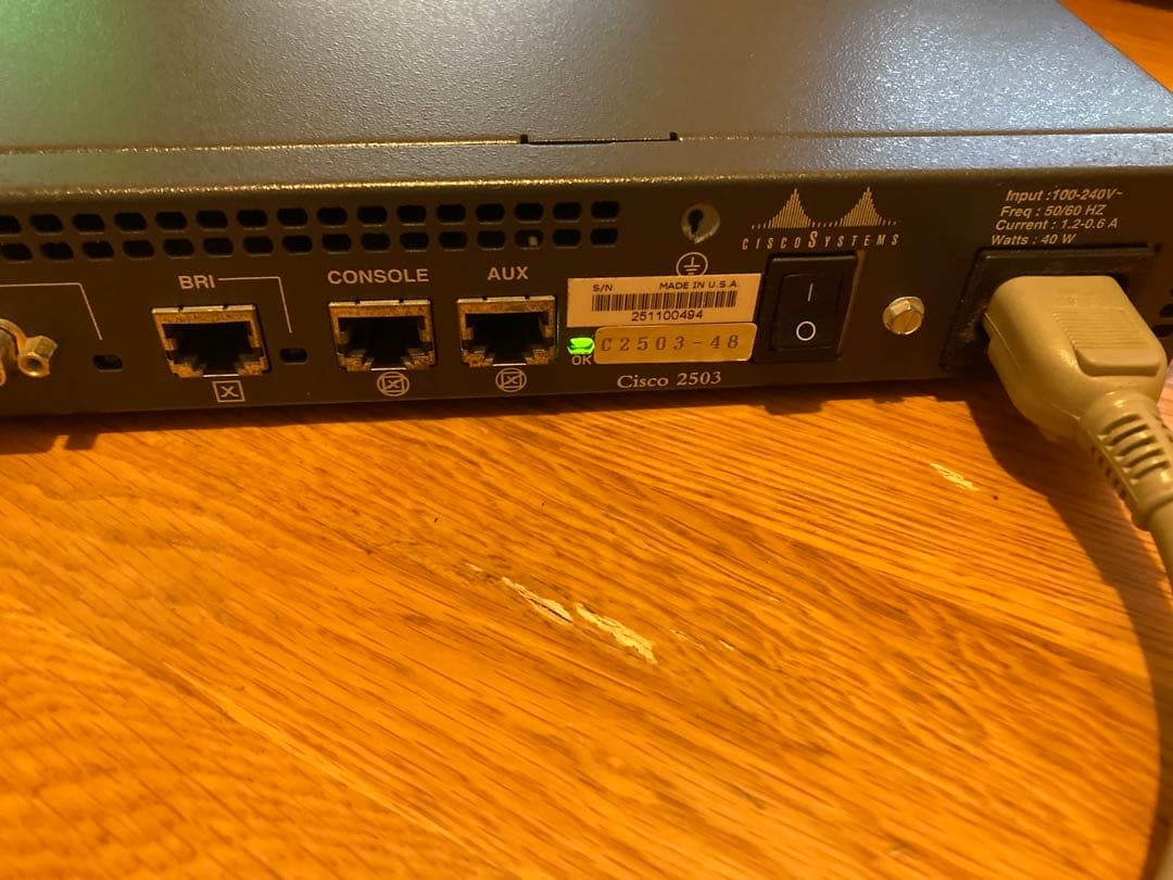 Cisco 2500 SERIES 3台 & Catalyst 2900 1台