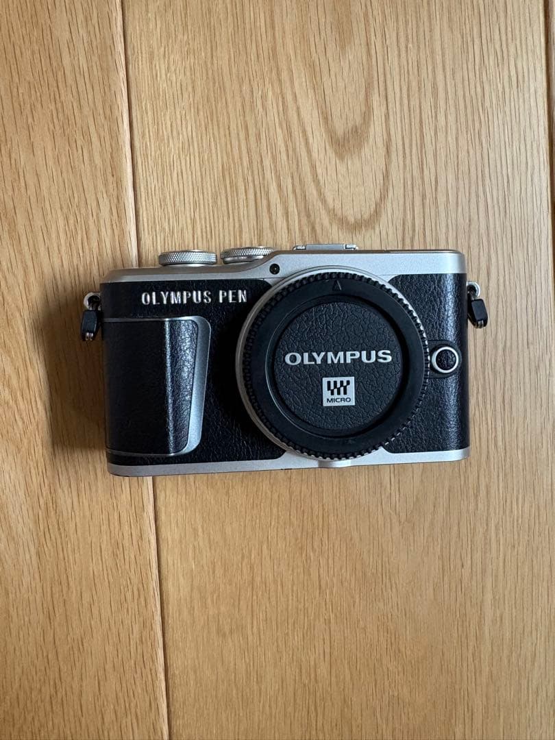 オリンパス　ペン　E-PL9