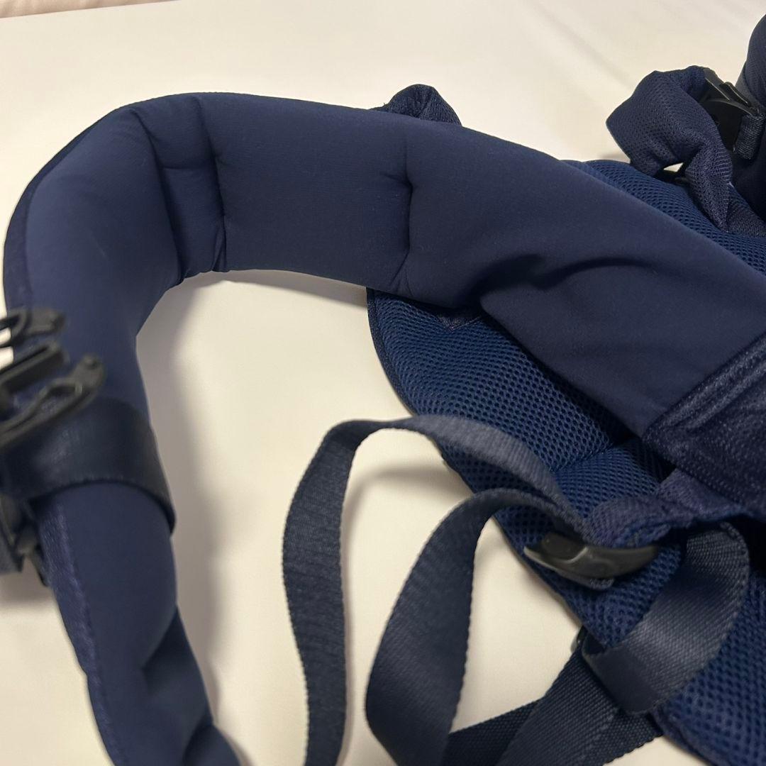 【モカパンダ】アンジェレッテ ベビーキャリアオン ネイビー 抱っこ紐