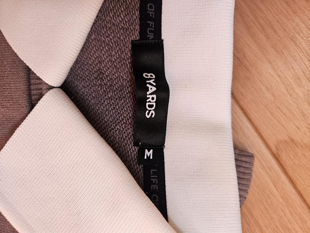 HACHIYARDS 蜂刺繍 長袖トレーナー襟付