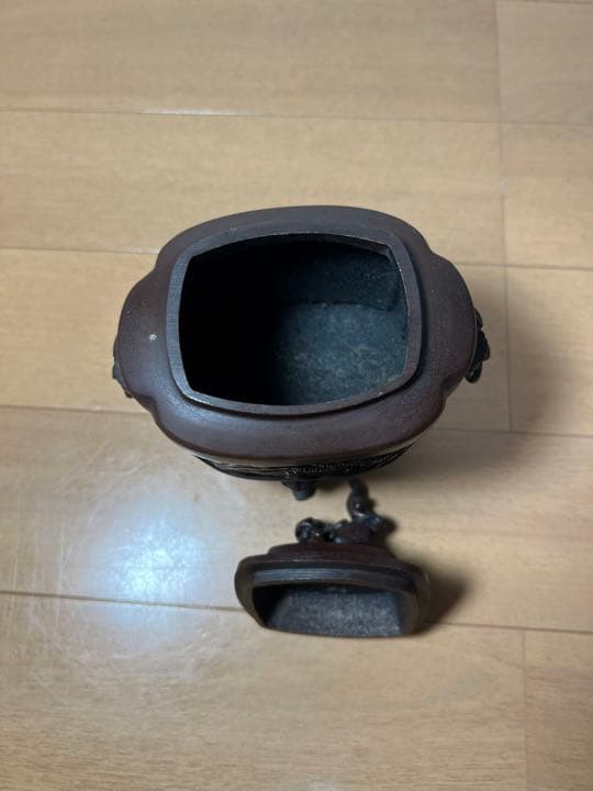 743銅製　獅子香炉